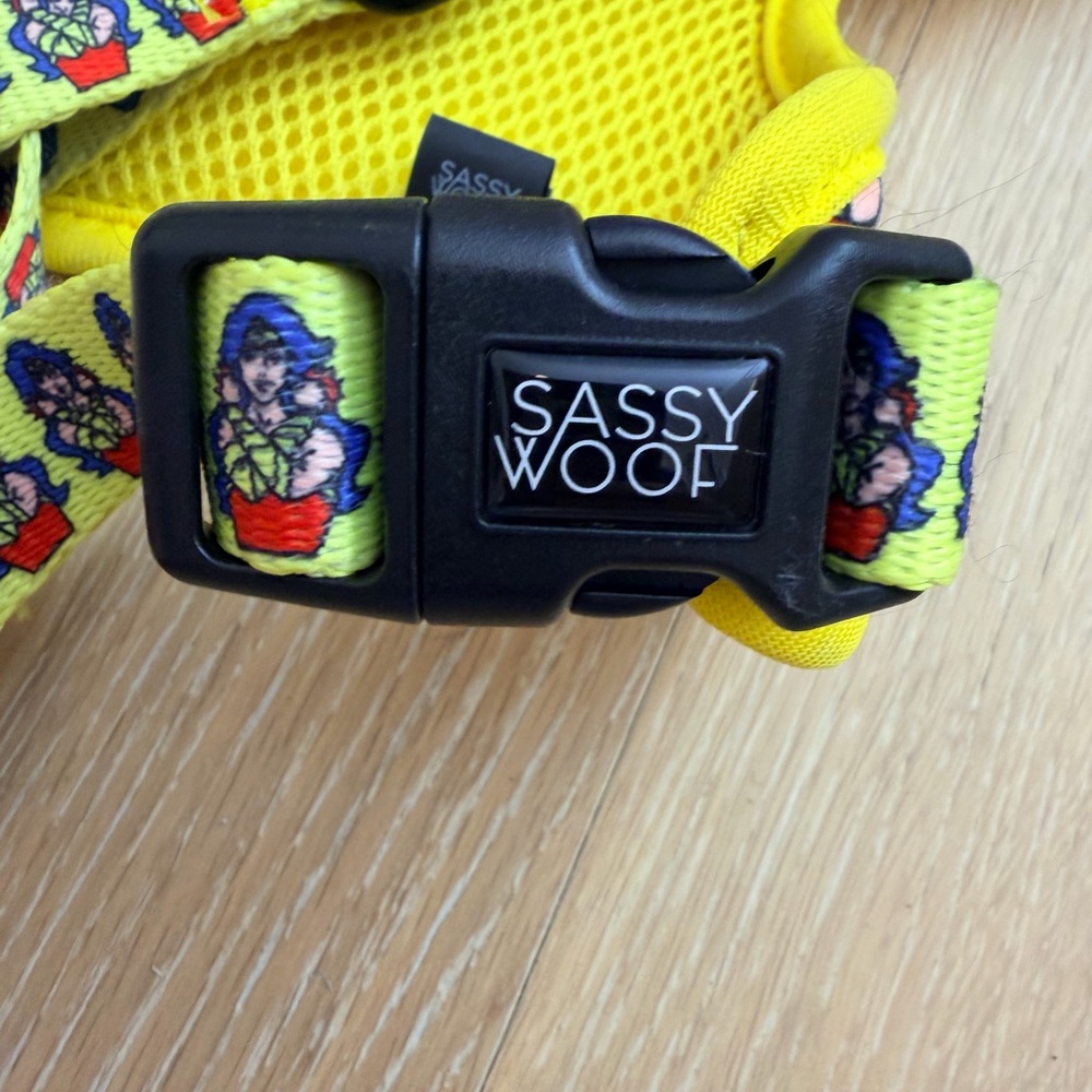 Sassy Woof Wonder Woman Adjustable Dog Harness Extra Small in Great Condition - Picture 4 of 6